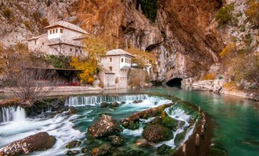 Uçaklı Vizesiz Balkan Turu